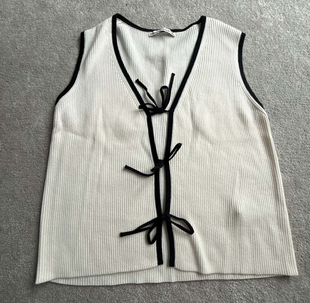 Abercrombie & Fitch Ribbed Knit TieFront Top Vest Contrast Trim White Black